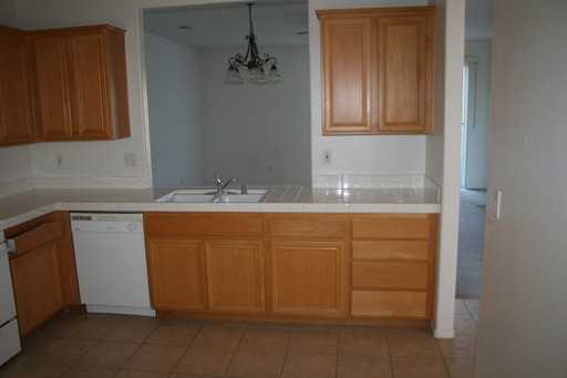 931 Nantucket St - Photo 3 of 17