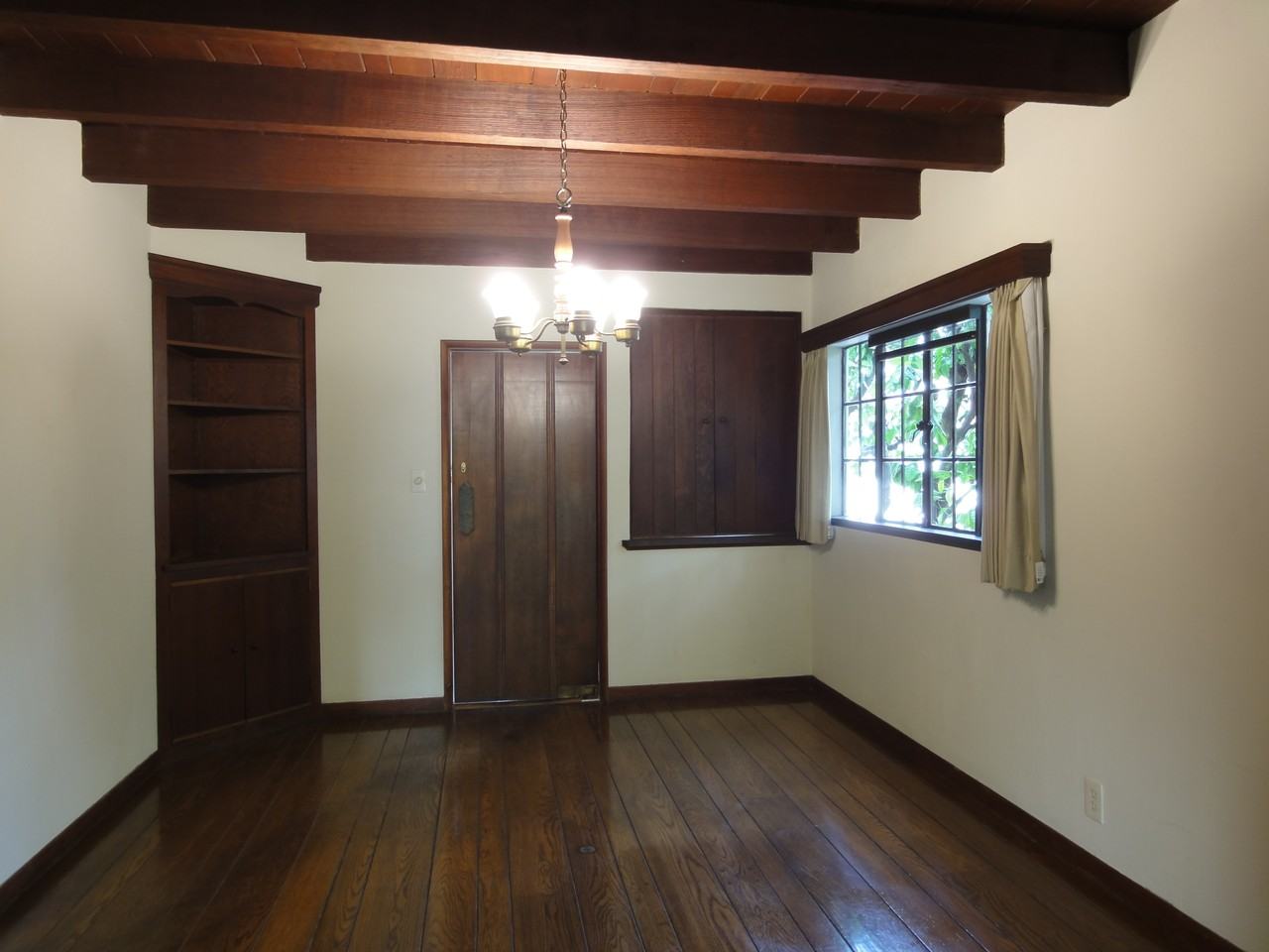 2299 Tasso St - Photo 3 of 12