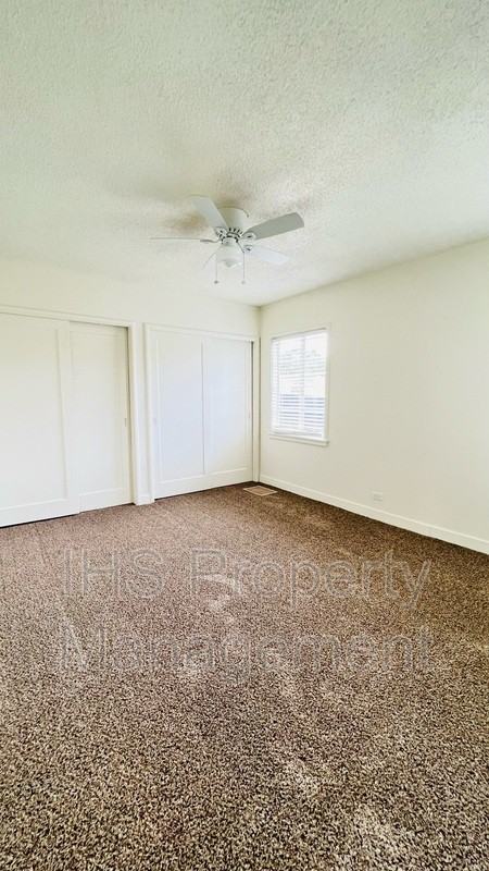1209 George Washington Way #35 - Photo 3 of 6