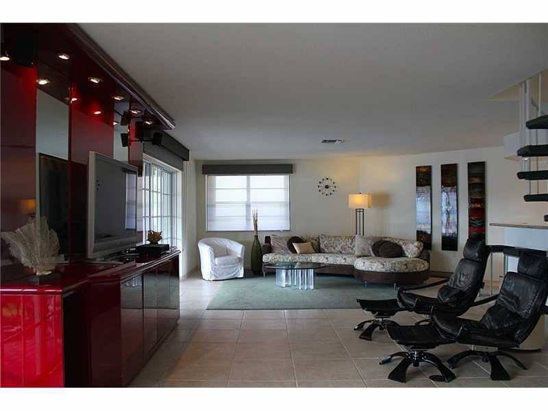 109 Isle of Venice Dr - Photo 3 of 21