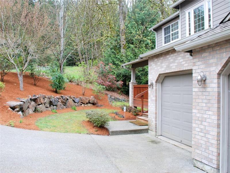 17513 214th Ave NE - Photo 3 of 34