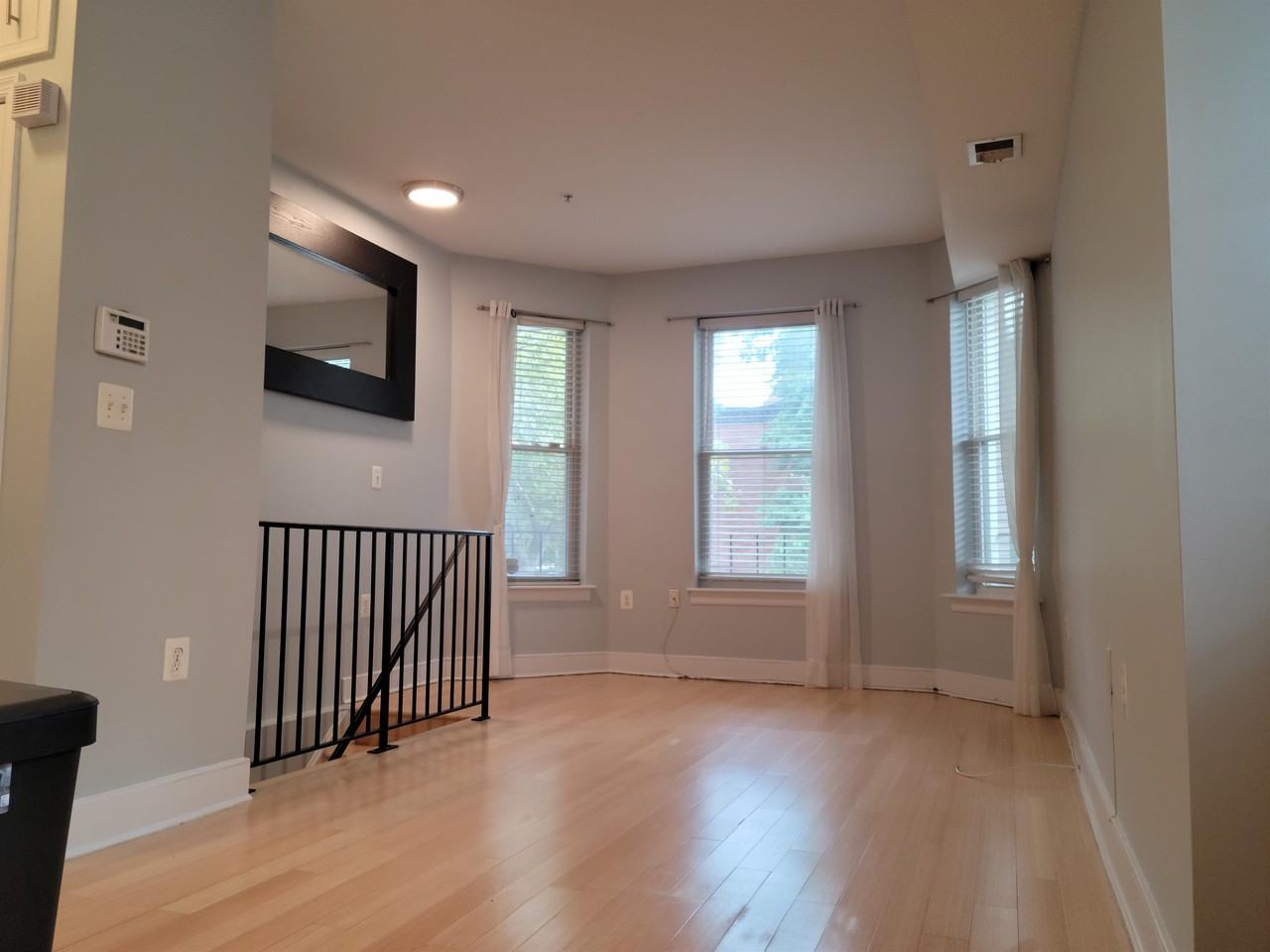 1106 Columbia Rd Nw #1 - Photo 5 of 21