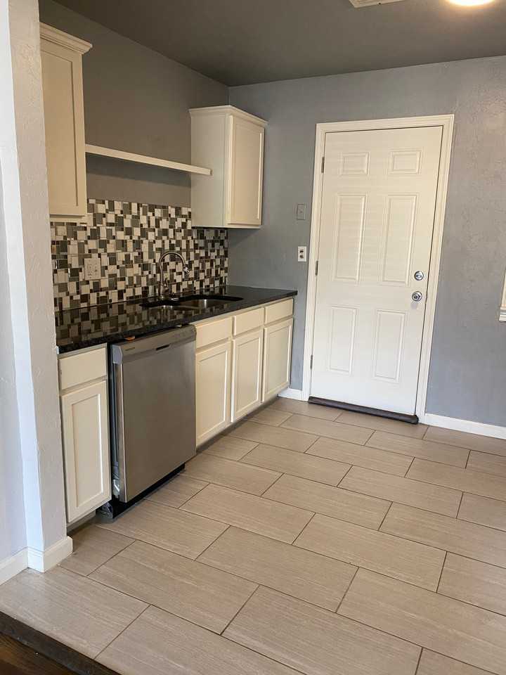2264 Downing St #1 - Photo 4 of 16