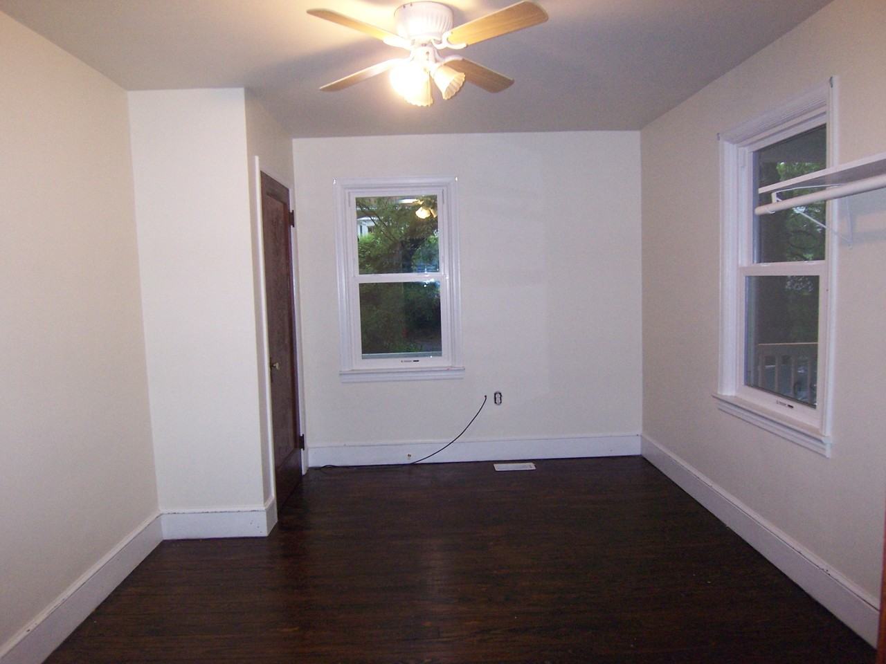 201 Woodland View Dr - Photo 3 of 7