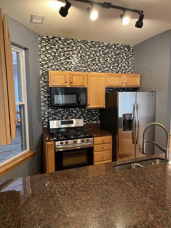 6647 S Maryland Ave #2w - Photo 4 of 17