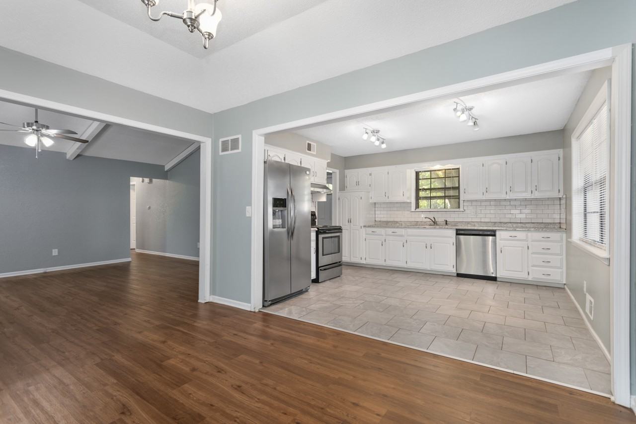3513 Ne Stanton St #1 - Photo 3 of 24