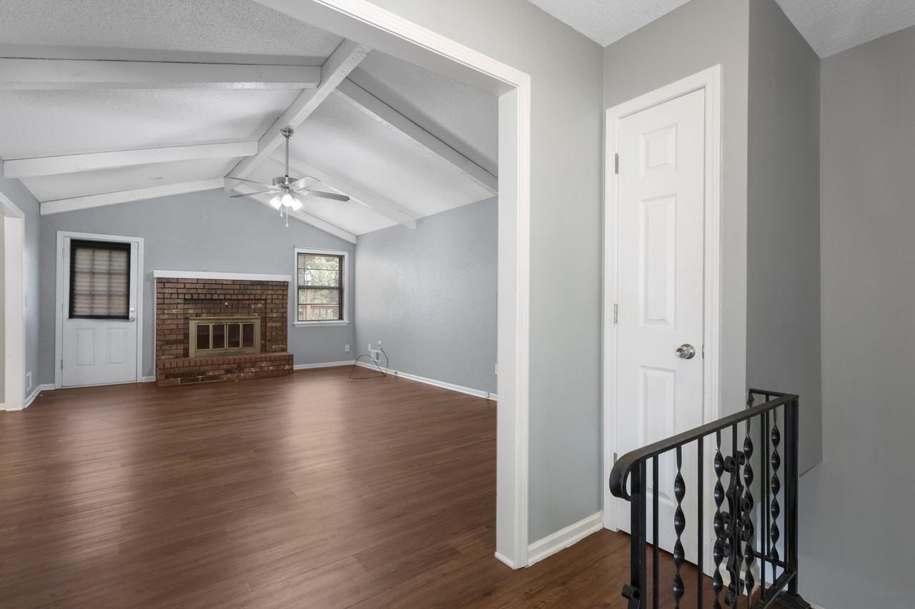 3513 Ne Stanton St #1 - Photo 5 of 24