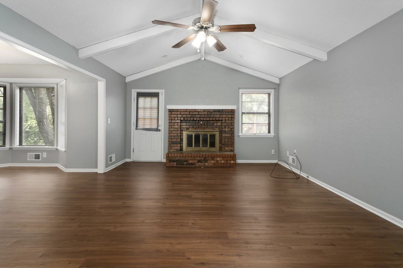 3513 Ne Stanton St #1 - Photo 6 of 24