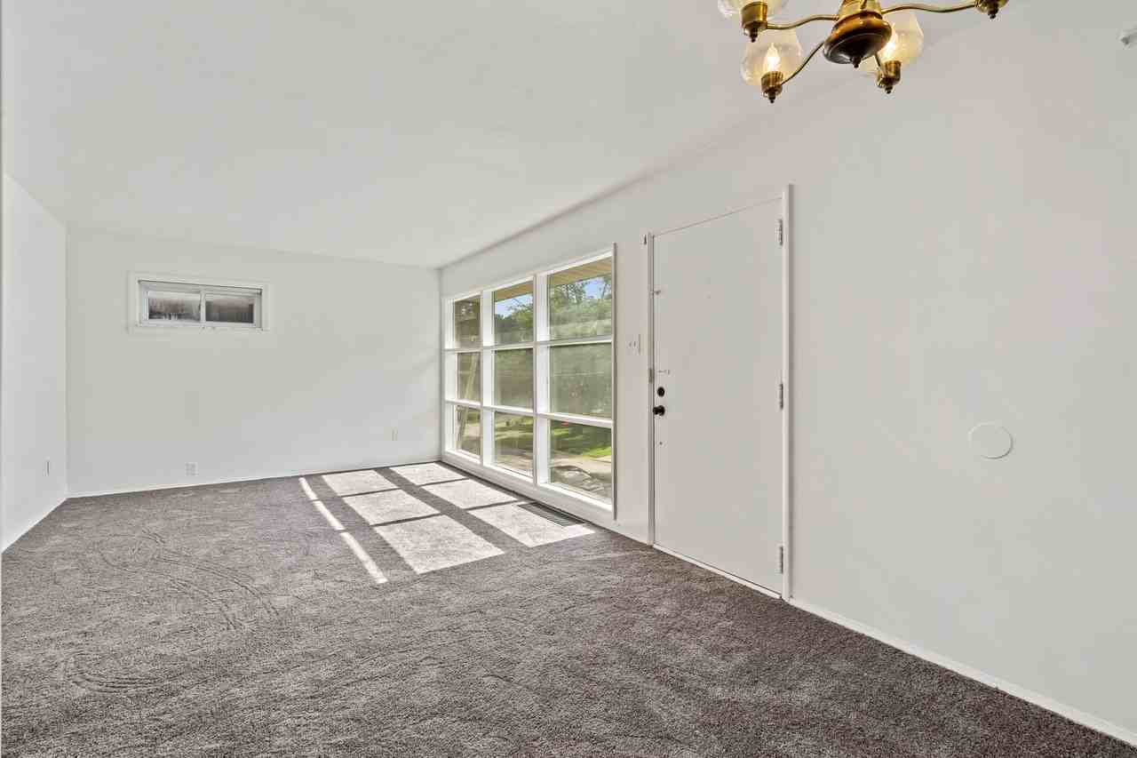 801 Jefferson Rd #1 - Photo 5 of 28