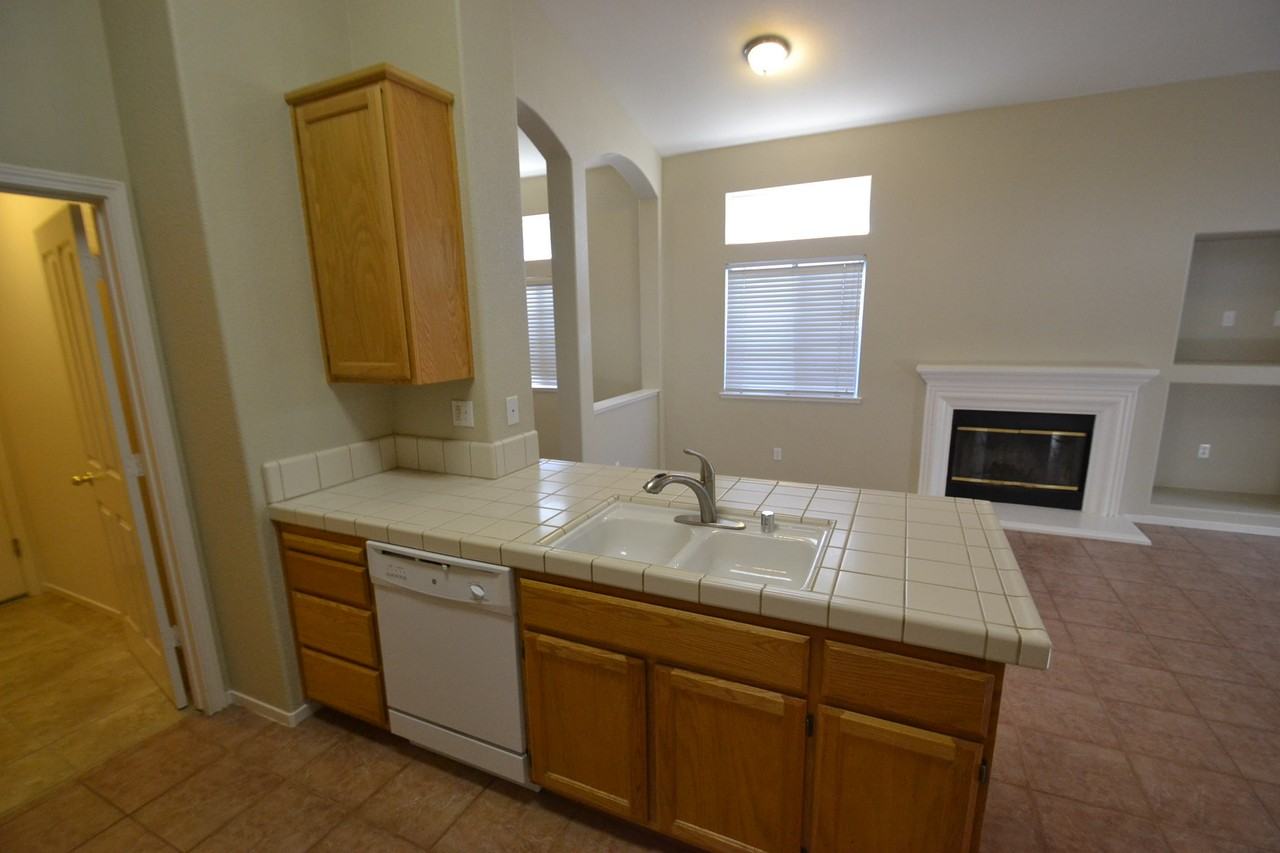 3125 Turnbuckle Cir - Photo 3 of 10