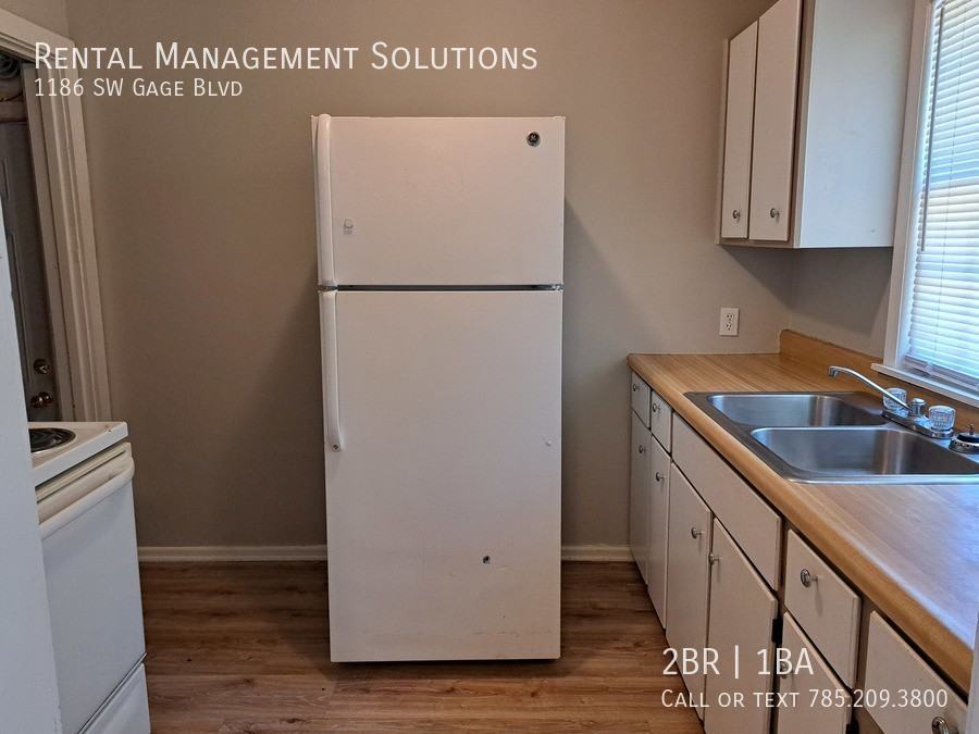 1186 Sw Gage Blvd - Photo 3 of 12