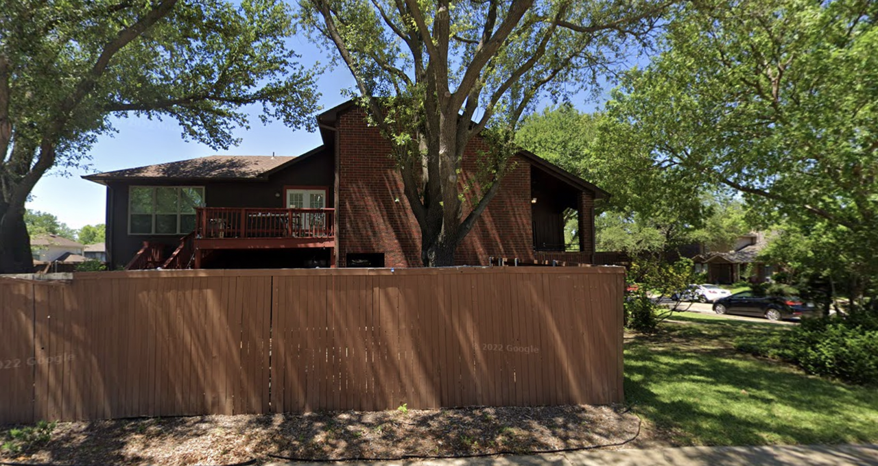 1700 Medina Dr - Photo 2 of 10