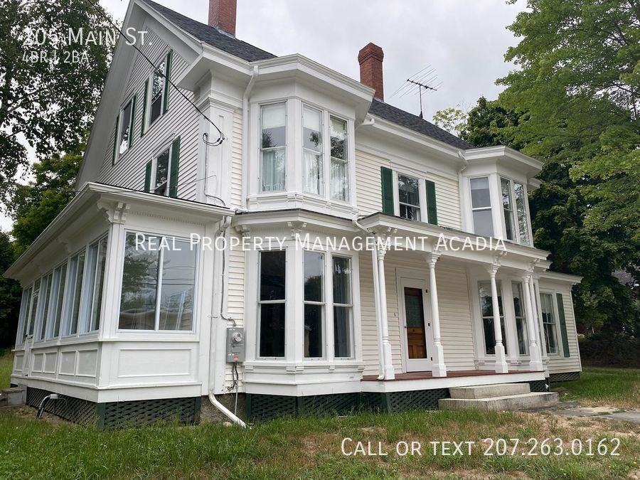 205 Main St - Photo 3 of 14