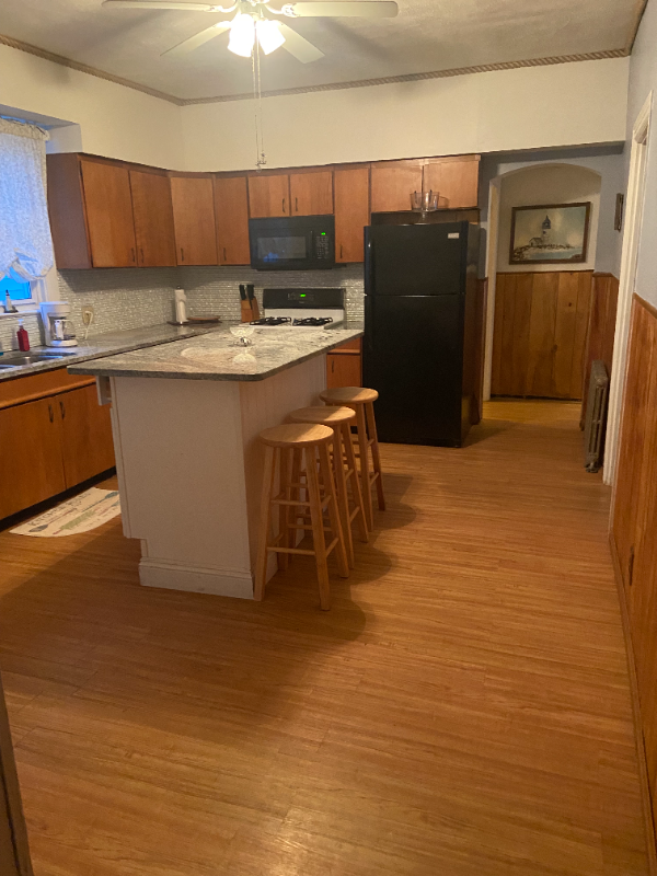 7 Angela Dr - Photo 3 of 16