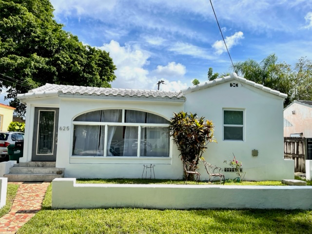 625 Nestreet #1 - Photo 2 of 23