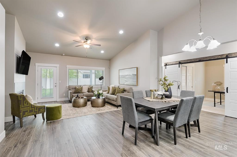 1115 W Olds River Dr - Photo 5 of 26