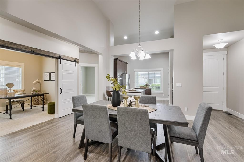 1115 W Olds River Dr - Photo 7 of 26