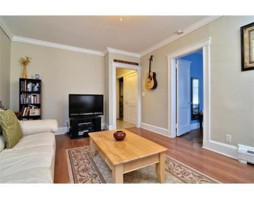 31 Weston St 2 - Photo 2 of 11