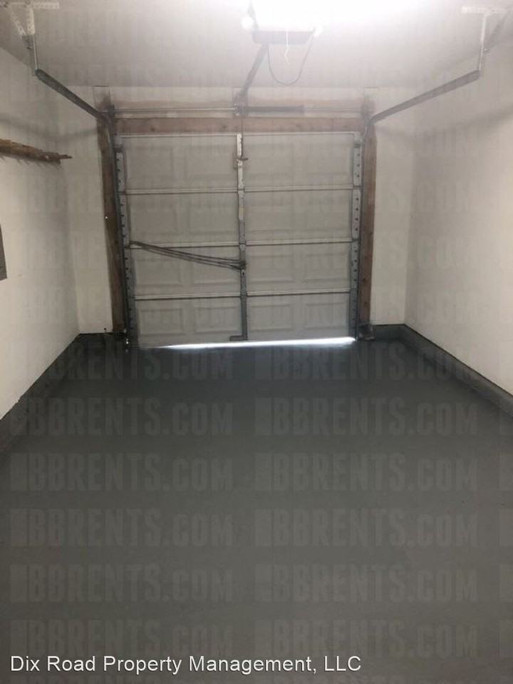 307 Park Dr - Photo 3 of 15