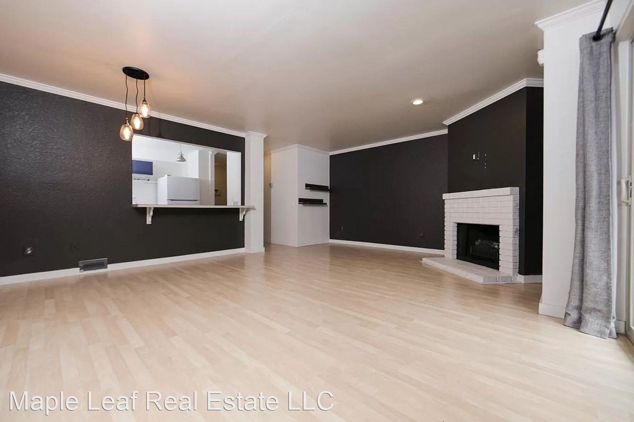 1526 Aurora Ave N #D - Photo 2 of 14