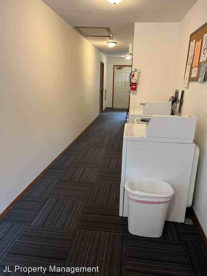 St Stephen's Apartments - Photo 3 of 6