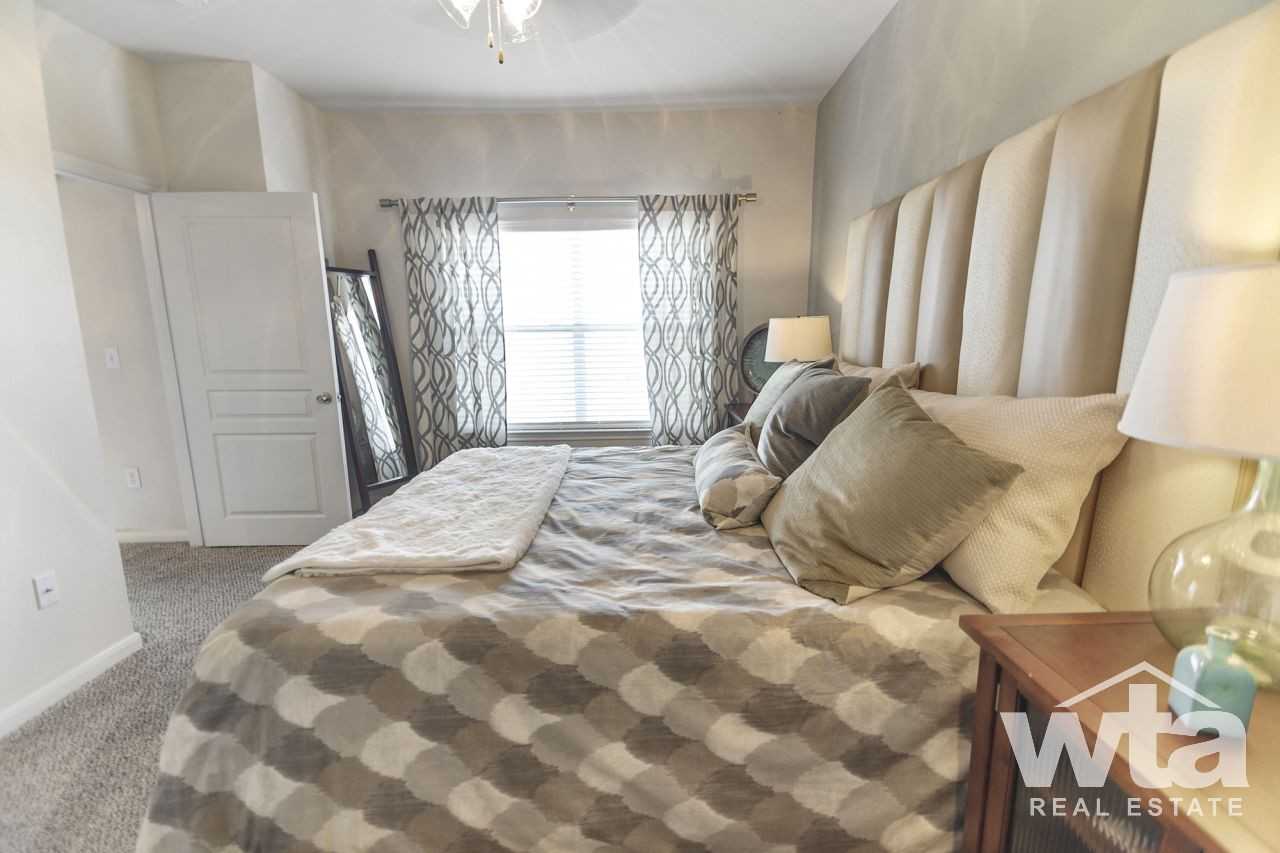 8818 TRAVIS HILLS DRIVE - Photo 2 of 29
