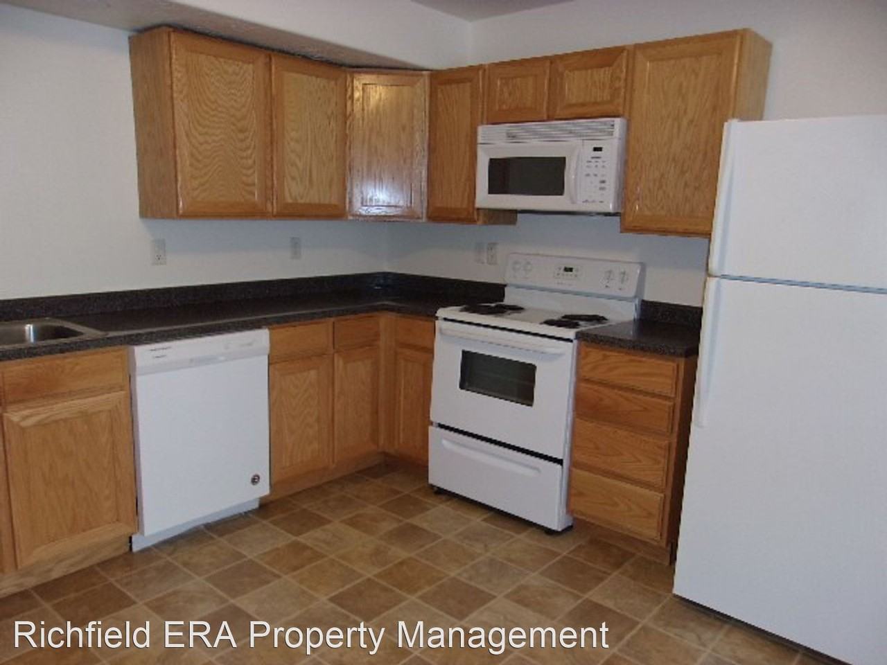 811 W 50 N - Photo 3 of 16