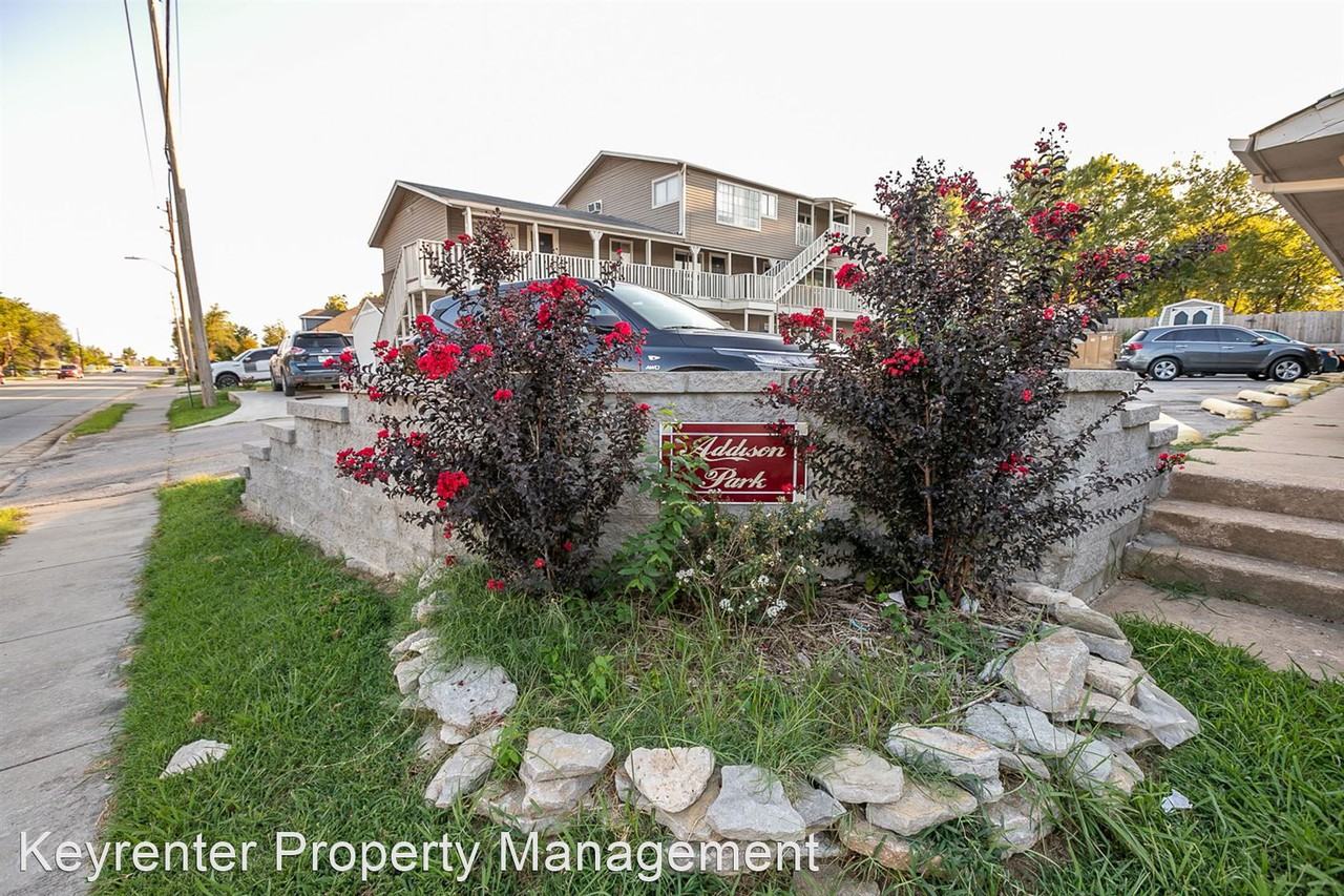 314 N Main St - Photo 3 of 31