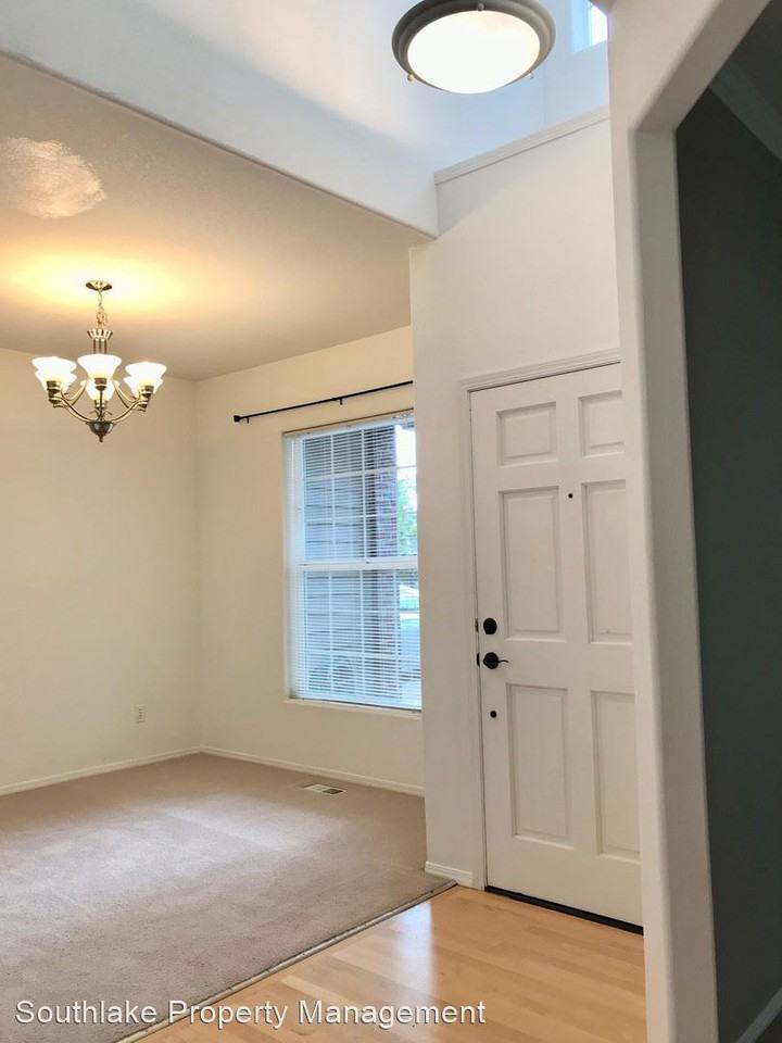 28316 Sw Wagner St - Photo 2 of 17