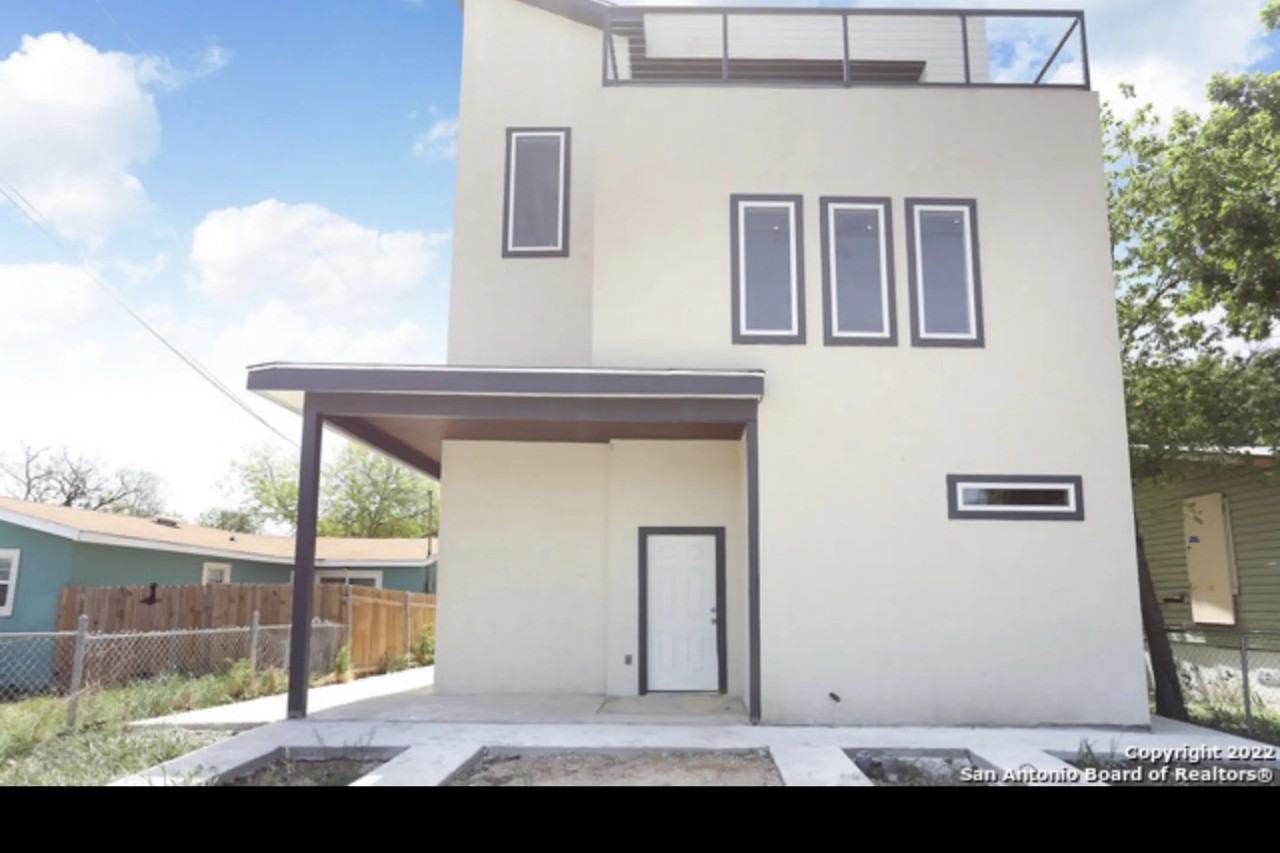 2406 Martin Luther King Dr - Photo 2 of 19