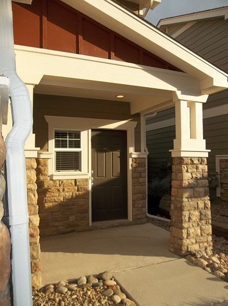 5719 Raleigh Cir - Photo 2 of 14