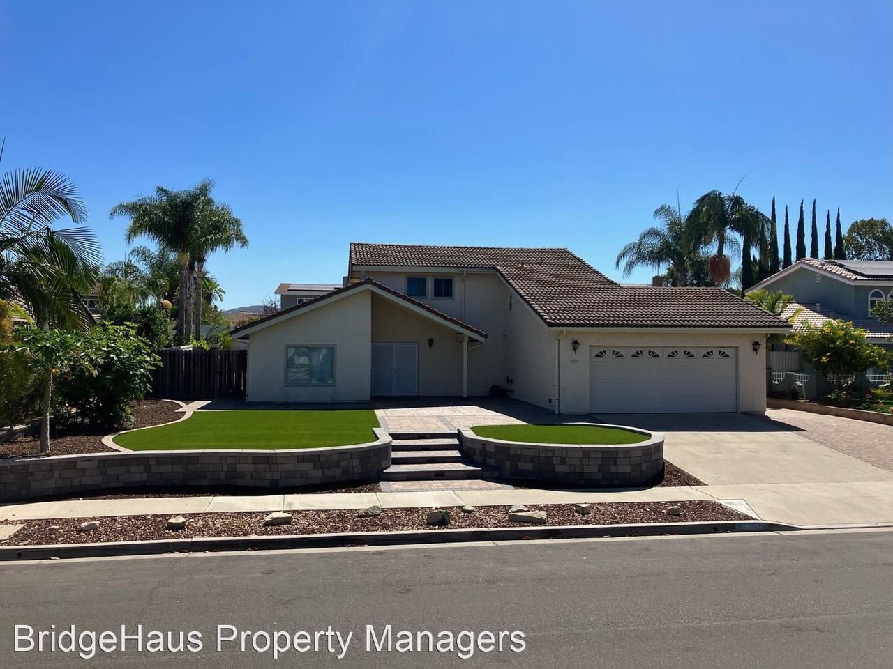 1539 W Knapp Dr - Photo 2 of 18