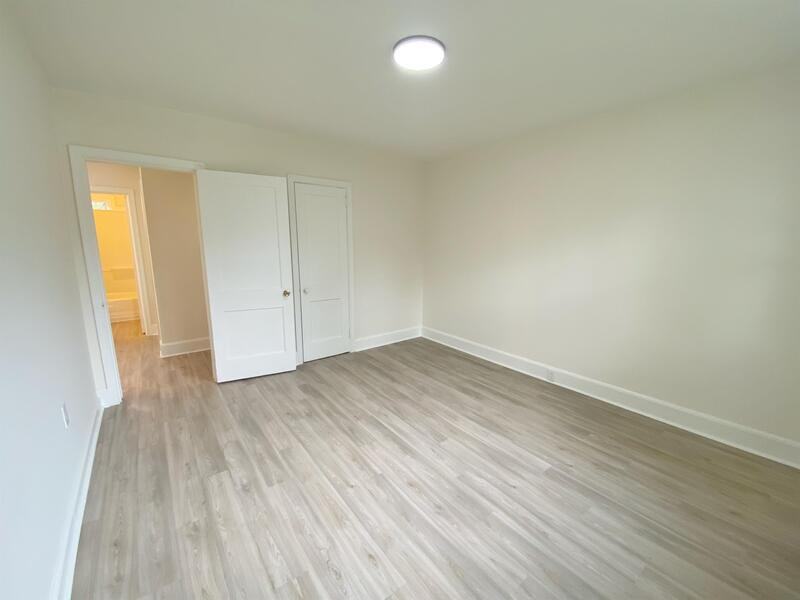 306 N Ireland St - Photo 7 of 9