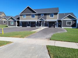 featured image of 833 Lake Francis Dr