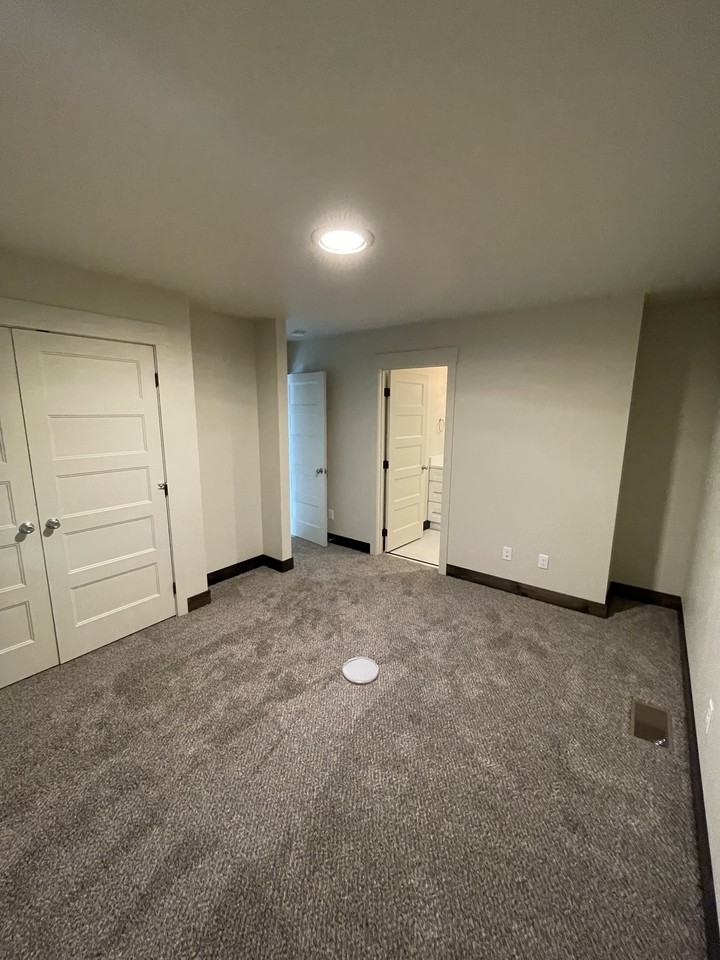 833 Lake Francis Dr - Photo 3 of 18