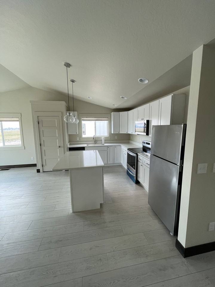 833 Lake Francis Dr - Photo 6 of 18