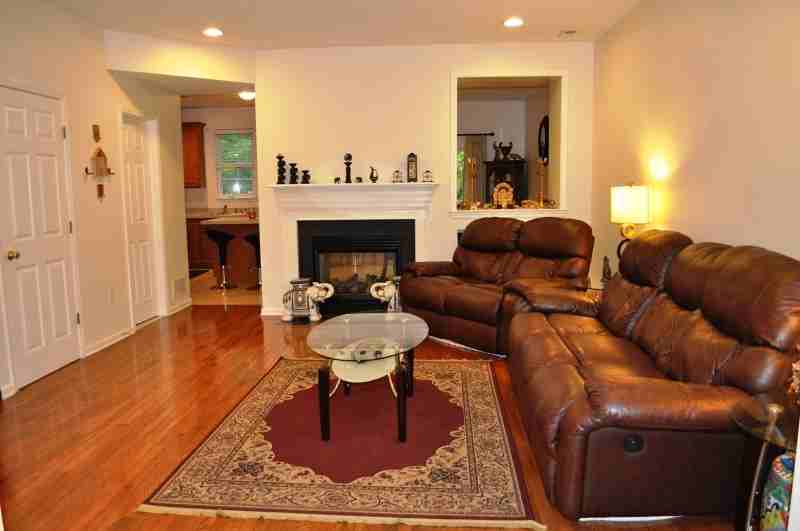 46 Hoover Ave - Photo 2 of 25