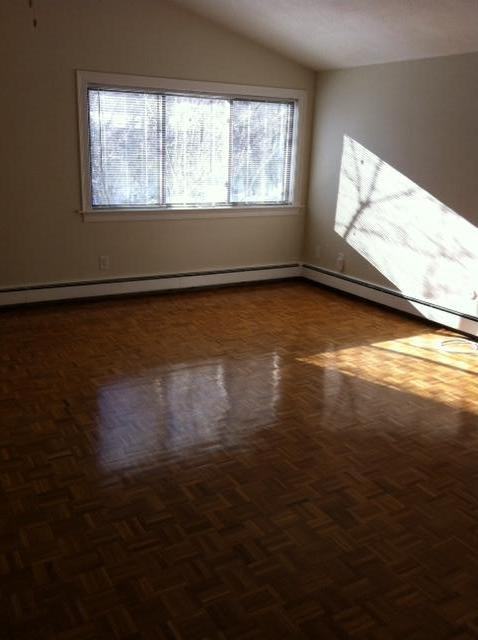 11 Greenridge Ln 2 - Photo 3 of 9