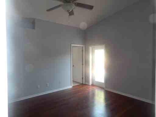 8658 Jessup Ct - Photo 3 of 5