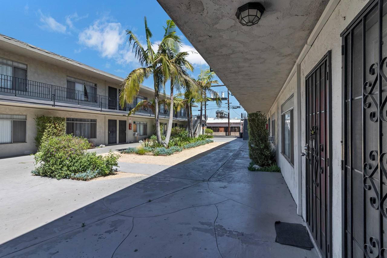 709-15 Northgate Ln. - Photo 3 of 16