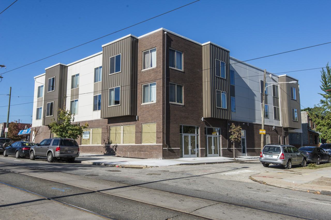 4619 Woodland- Unit 206 - Photo 6 of 10