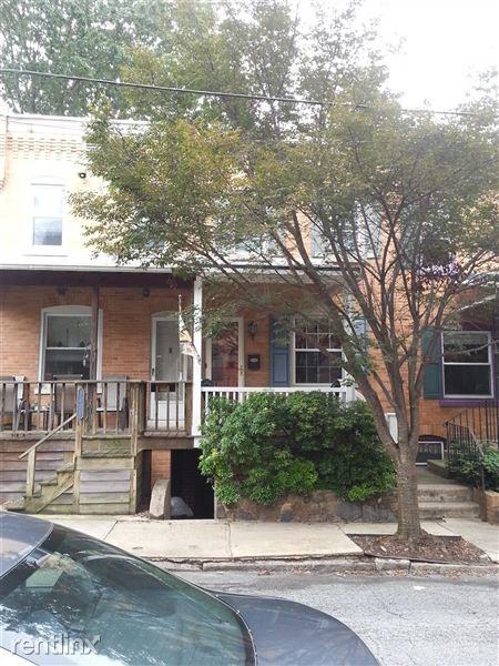 1628 Laurel St - Photo 2 of 10