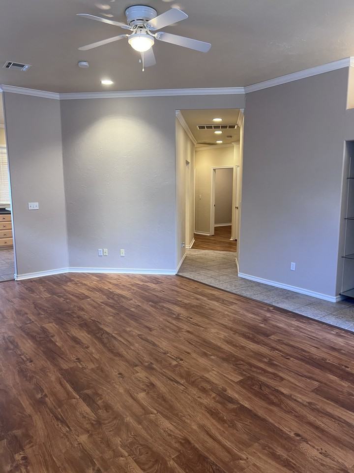 1226 North Canyon Road - Photo 3 of 21