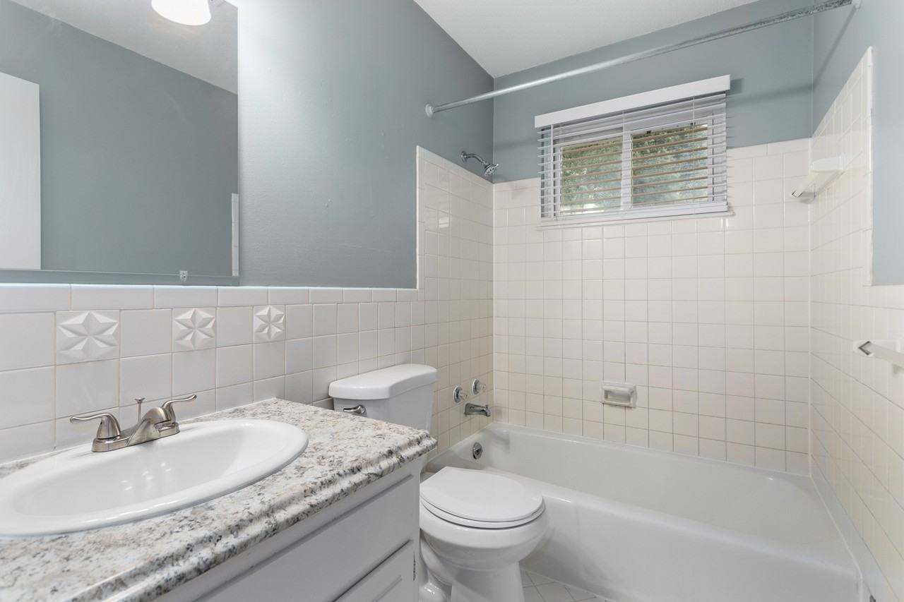 10219 W 53rd St #10219 - Photo 6 of 18