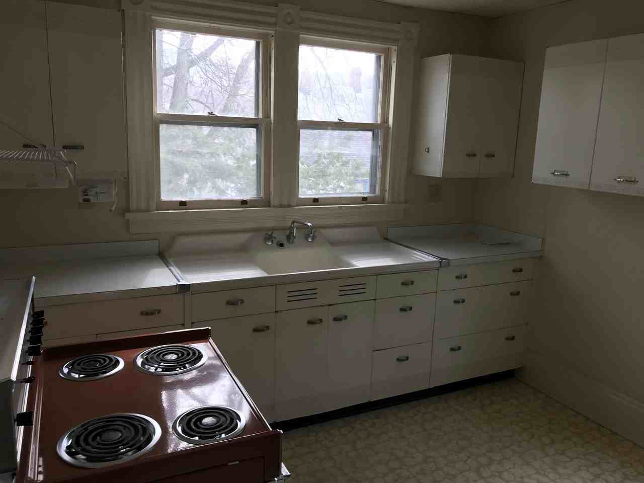 105 Congress St #2 - Photo 2 of 10