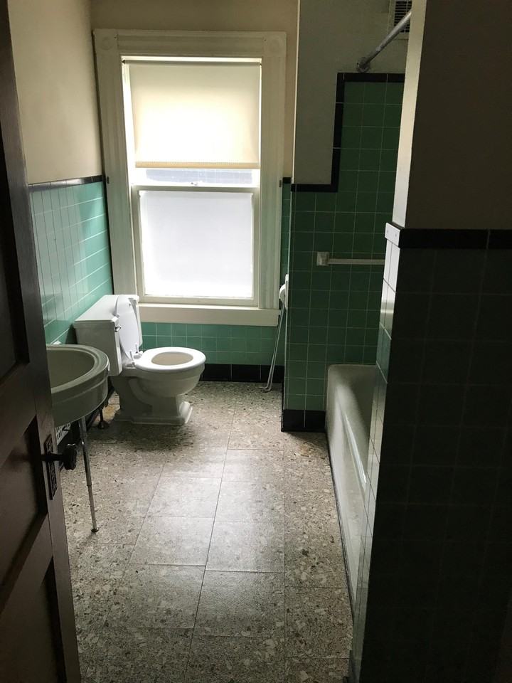 105 Congress St #2 - Photo 5 of 10