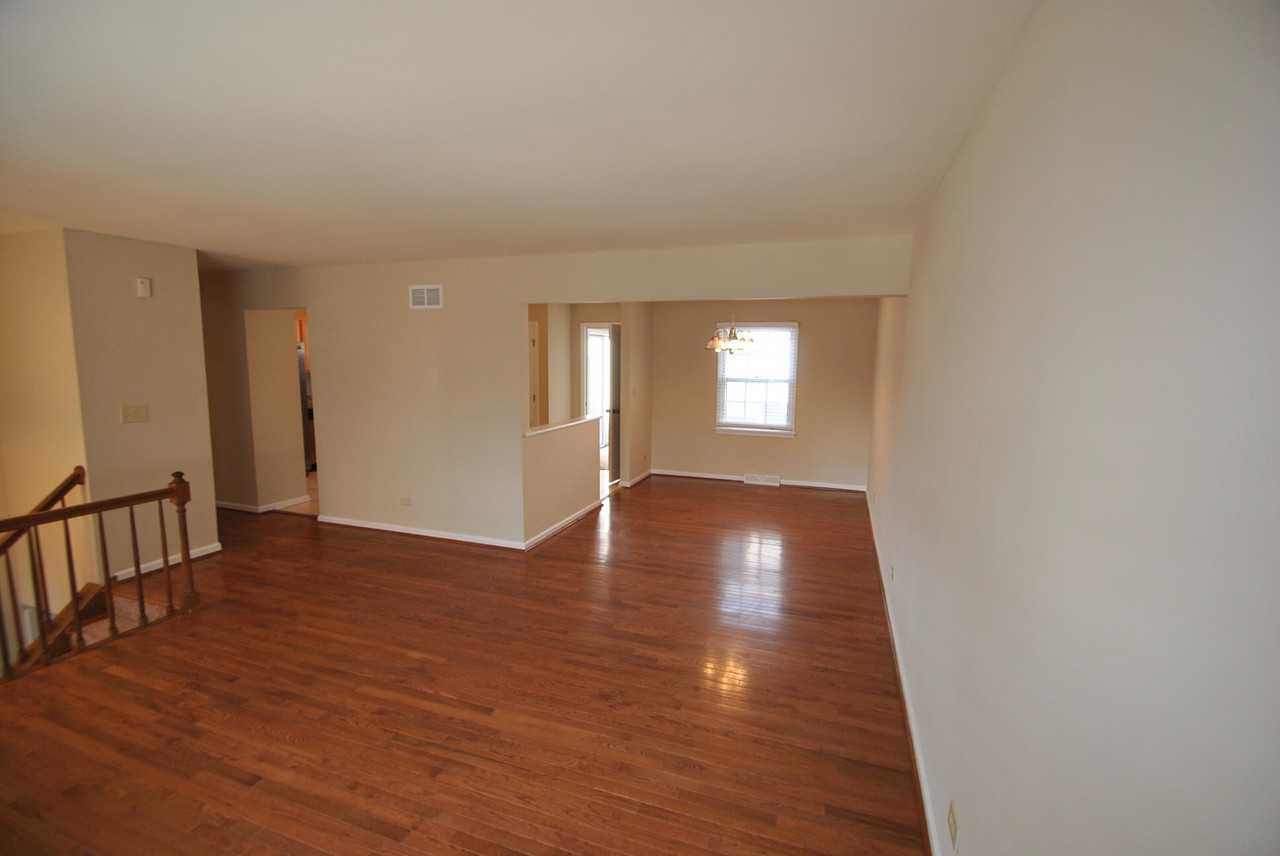 8424 Walredon Ave - Photo 3 of 9