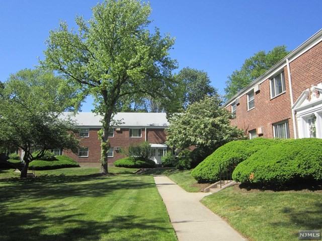 125 E Clinton Ave #10B - Photo 2 of 13