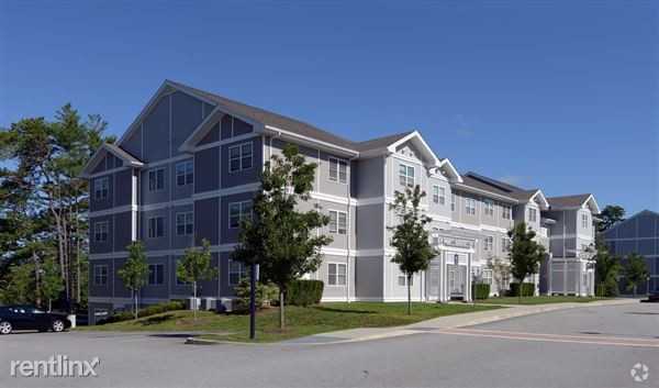 The Parc at Medfield Apartments - Photo 3 of 6