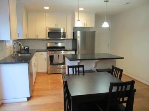 6004 SE Franklin St - Photo 3 of 12